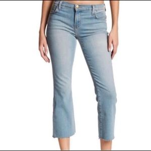 Current/Elliott size 29 The Kick Jean Woodside w/Cut Hem Light Wash Blue